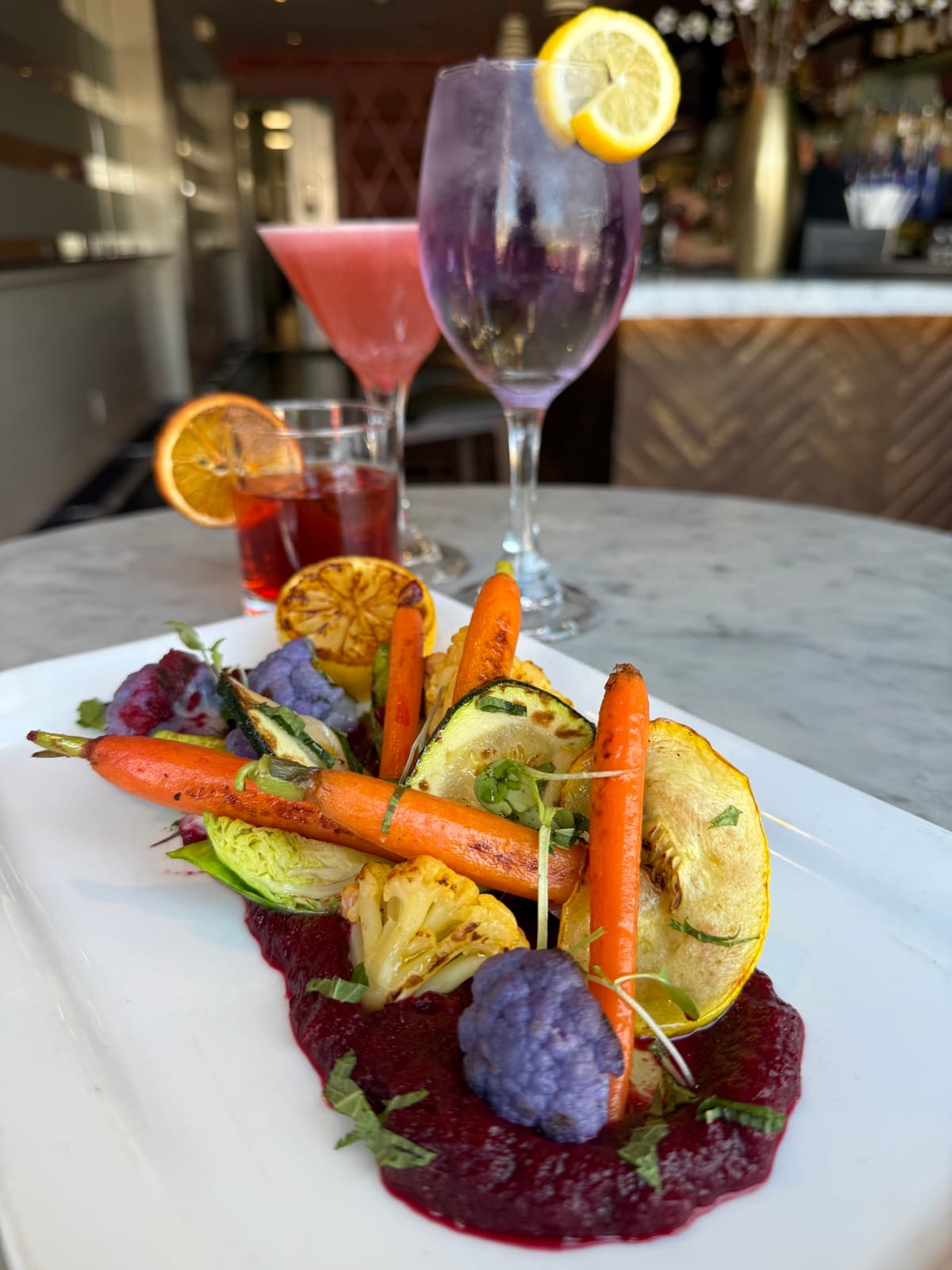 Grilled vegetable plate with cocktails
